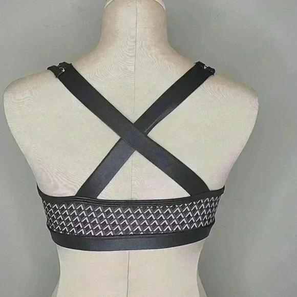 Noli Edge Sports Bra Geometric Black/Burgundy Size Small NWT - Picture 5 of 7